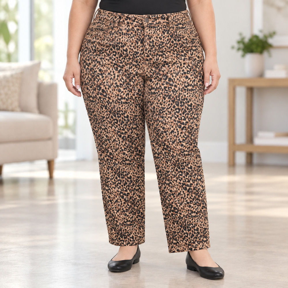 Terra & Sky Jeans Women Plus 26W Petite Leopard Print High Rise Straight Leg NWT
